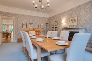 Dining - 5 Bed in Thurlton (oc-oldre) (Haddiscoe)