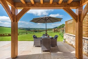 Outdoor dining - 1 Bed in Umberleigh (oc-f32531) (Chittlehampton)