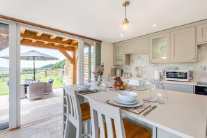 Dining - 1 Bed in Umberleigh (oc-f32531) (Chittlehampton)