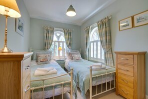 2 bedrooms, iron/ironing board, free WiFi, bed sheets - 2 Bed in Corton (oc-vicl) (Corton)