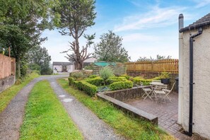 Outdoor dining - 2 Bed in Aspatria (oc-p32645) (Aspatria)