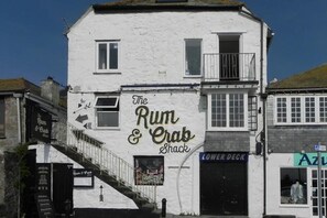 Exterior - 1 Bed in St. Ives (oc-pc716a) (St Ives)