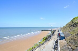 Beach - 3 Bed in Sheringham (oc-2144) (Sheringham)