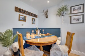 Dining - 2 Bed in Seahouses (oc-gd1926) (Seahouses)