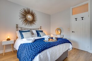 Iron/ironing board, free WiFi, bed sheets - 2 Bed in Seahouses (oc-gd1926) (Seahouses)