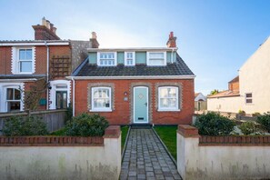 Exterior - 2 Bed in Reydon (oc-42sea) (Reydon)
