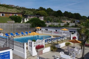 Pool - 2 Bed in Mawgan Porth (oc-p00905) (Mawgan Porth)
