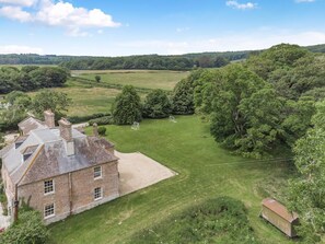 Property grounds - 7 Bed in Tincleton (oc-i32533) (Puddletown)