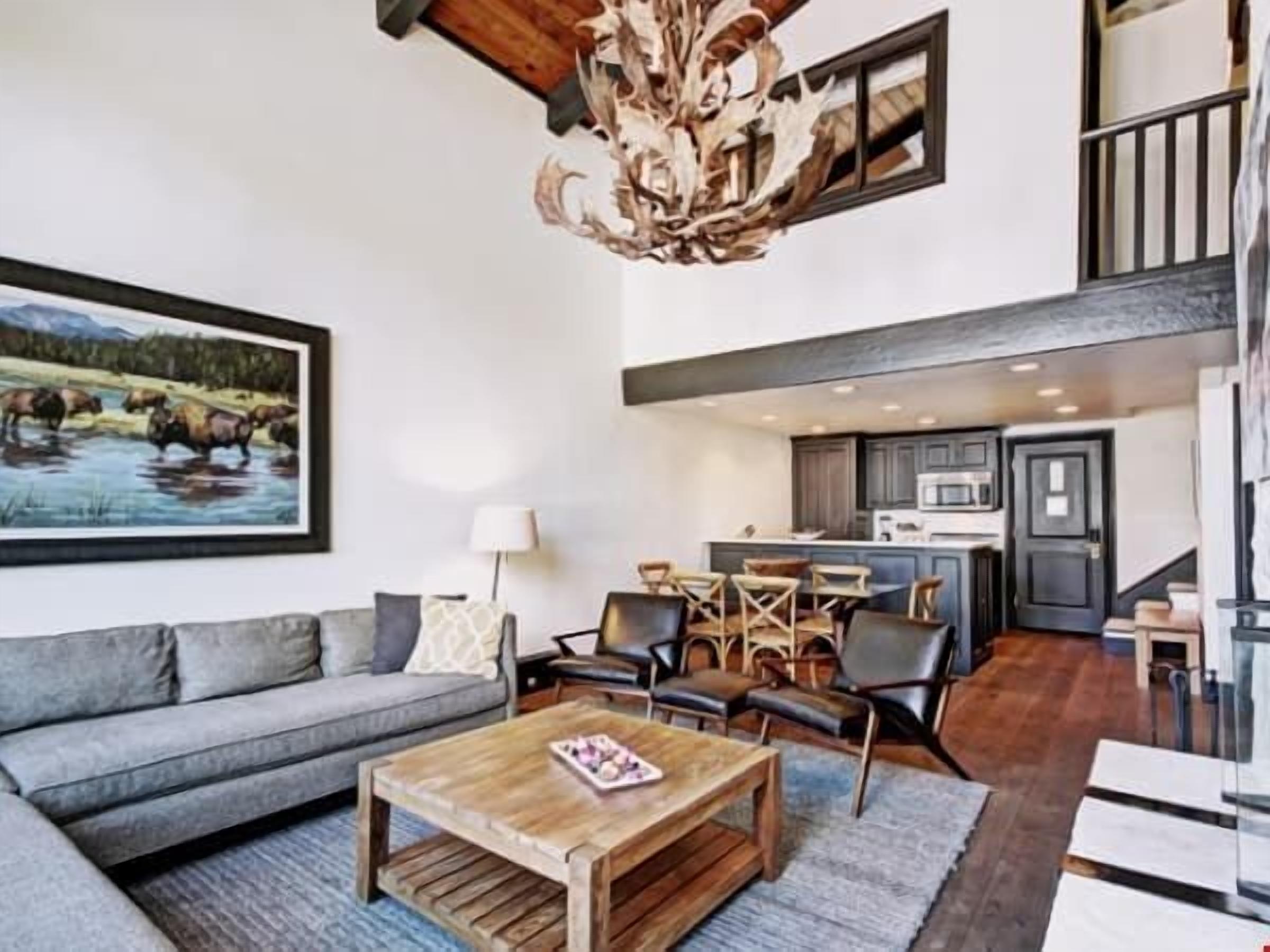 TV, peis og kontorer