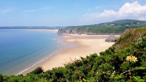 Beach - 4 Bed in Pennard (oc-hh390) (Southgate)