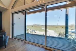 Interior - 4 Bed in Pennard (oc-hh390) (Southgate)