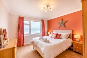 Unclassified image, 2 of 21, button