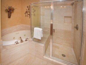 Hair dryer, towels, soap, toilet paper - Spacious Condo with ski-in access | Hot Tub access (Avon)
