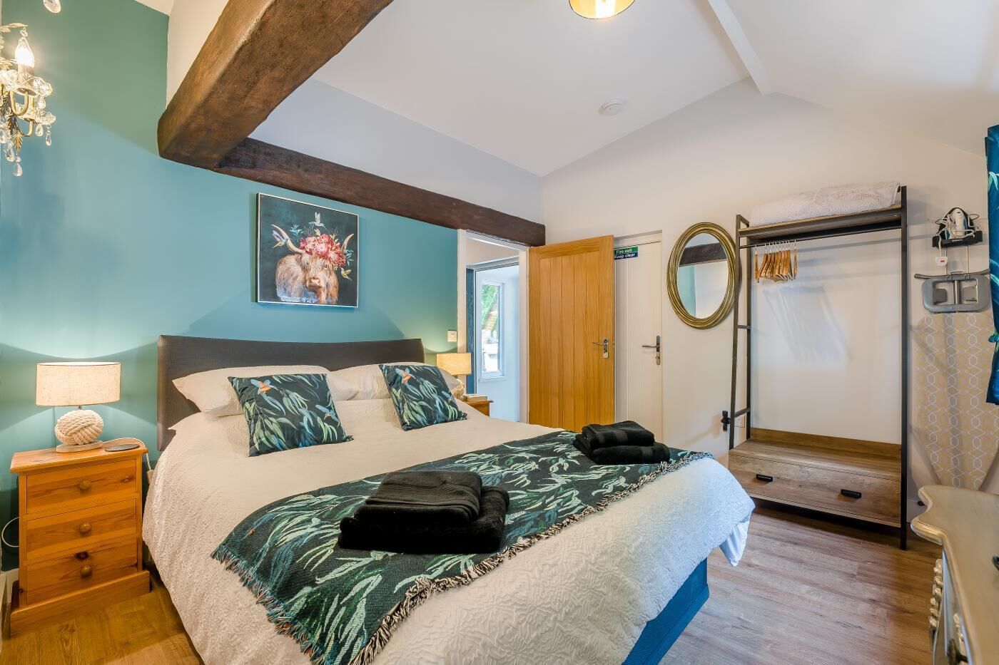 熨斗/熨衣板、免费 WiFi、床单