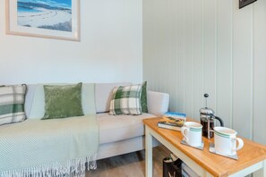 Interior - 2 Bed in Seahouses (oc-c32436) (North Sunderland)