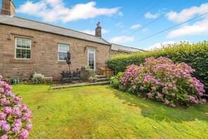 Terrace/patio - 2 Bed in Chathill (oc-d32671) (Ellingham)