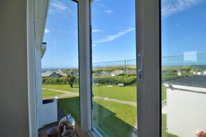 Interior - 2 Bed in Padstow (oc-p00375) (Padstow)