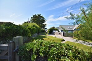 Property grounds - 2 Bed in Padstow (oc-p00375) (Padstow)