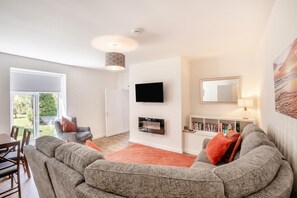 TV - 3 Bed in Morpeth (oc-t32249) (Thirston)