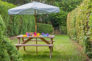 Outdoor dining - 3 Bed in Morpeth (oc-t32249) (Thirston)