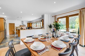 Dining - 7 Bed in Ashton (oc-p00891) (Germoe)