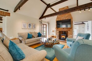 TV, fireplace - 5 Bed in Docking (oc-2149) (Docking)