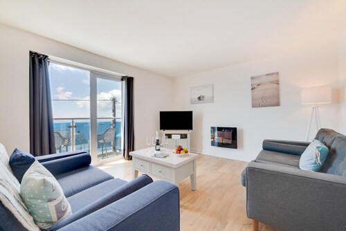 2 Bed in Porthleven (oc-p00972)