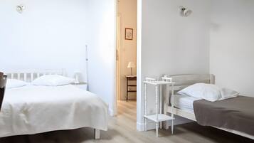 5 dormitorios, tabla de planchar con plancha, wifi y ropa de cama