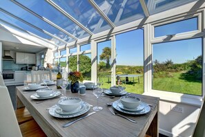 Dining - 4 Bed in Padstow (oc-p00528) (Trevone)