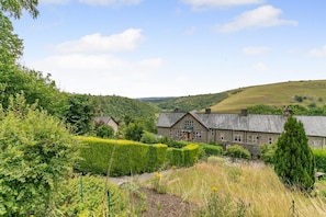 Exterior - 3 Bed in Cressbrook (oc-b32600) (Cressbrook)