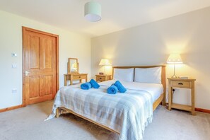 Bügeleisen/Bügelbrett, kostenloses WLAN, Bettwäsche