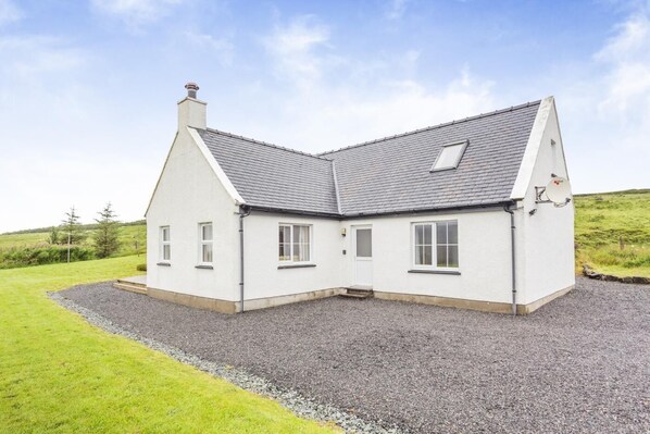 Exterior - 3 Bed in Isle Of Skye (oc-s32340) (Glenhinnisdal)