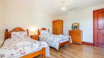 3 bedrooms, iron/ironing board, travel cot, free WiFi