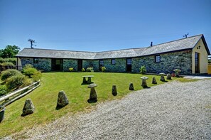 Exterior - 3 Bed in St Columb (oc-trembl) (Saint Mawgan)