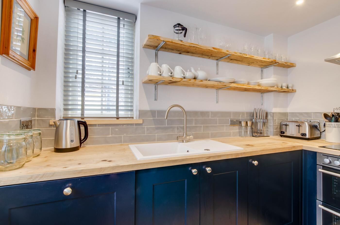 Micro-ondes, four, lave-vaisselle