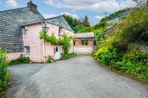 Exterior - 1 Bed in Wadebridge (oc-p00223) (Little Petherick)