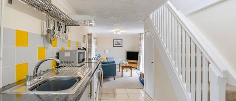 Mikrowelle, Ofen, Kochgeschirr/Geschirr/Besteck