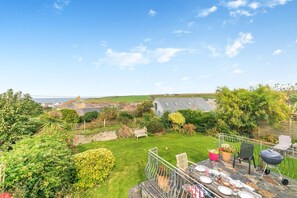 Outdoor dining - 3 Bed in Padstow (oc-p00435) (Trevone)