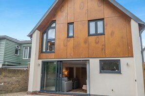 Exterior - 3 Bed in Aldeburgh (oc-16afaw) (Aldeburgh)