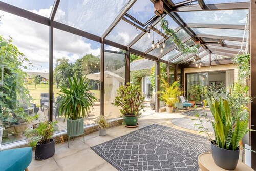 8 Bed in Bozeat (oc-y32590)