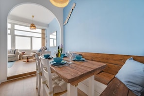 Dining - 2 Bed in Caswell Bay (oc-hh913) (Bishopston)
