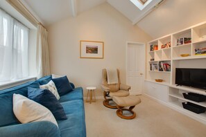 TV - 1 Bed in Mundesley (oc-2194) (Mundesley)
