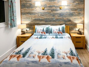 واي فاي مجانًا وملاءات أسرّة