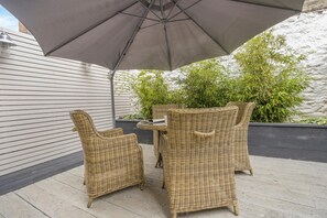 Outdoor dining - 2 Bed in Conwy (oc-bow273) (Conwy)