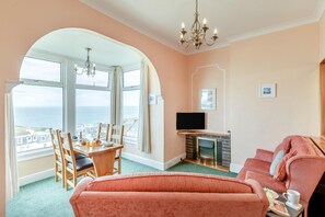 TV - 2 Bed in Ilfracombe (oc-o32675) (Ilfracombe)