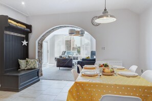 Dining - 2 Bed in Chathill (oc-gd1930) (Ellingham)