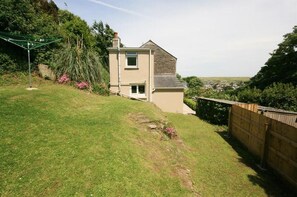 Property grounds - 2 Bed in Perranporth (oc-pc072a) (Perranporth)