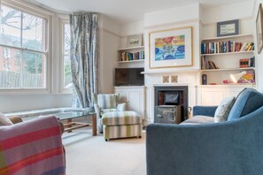 Living area - 3 Bed in Aldeburgh (oc-f32700) (Aldeburgh)