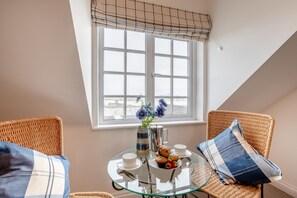 Dining - 3 Bed in Padstow (oc-p00397) (Padstow)