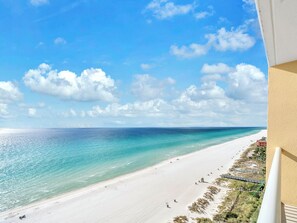 On the beach - ☀️Beach Front-5 Pools+Hot Tub-Majestic Beach Towers 1-1314☀️ (Panama City Beach)